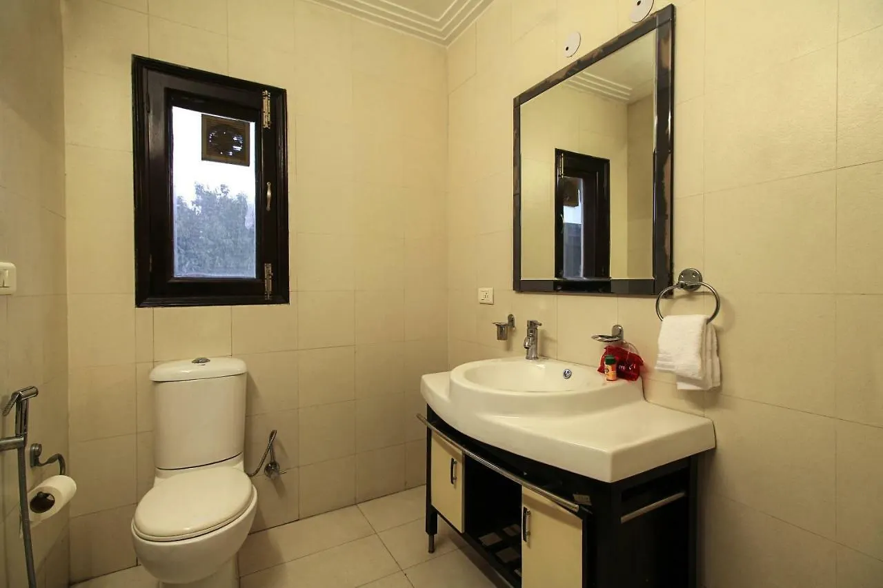 Hotel Oyo Townhouse 002 Green Park Delhi